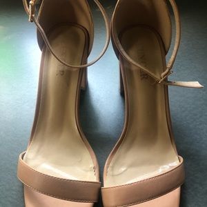 Women’s nude heels